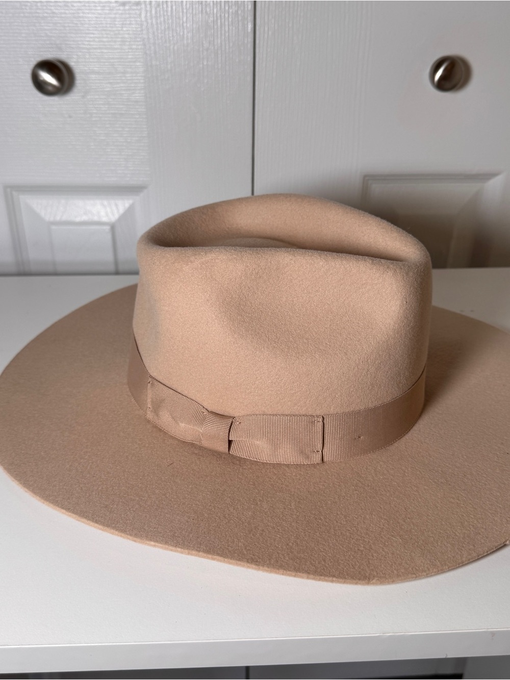 Brand New Tan Urban Outfitters Wide Brim Fedora Hat